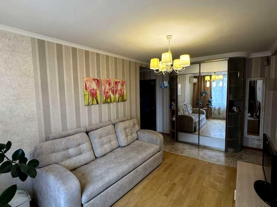Apartment. Kharkiv, Neskorenykh St. (Heroes of Labor)