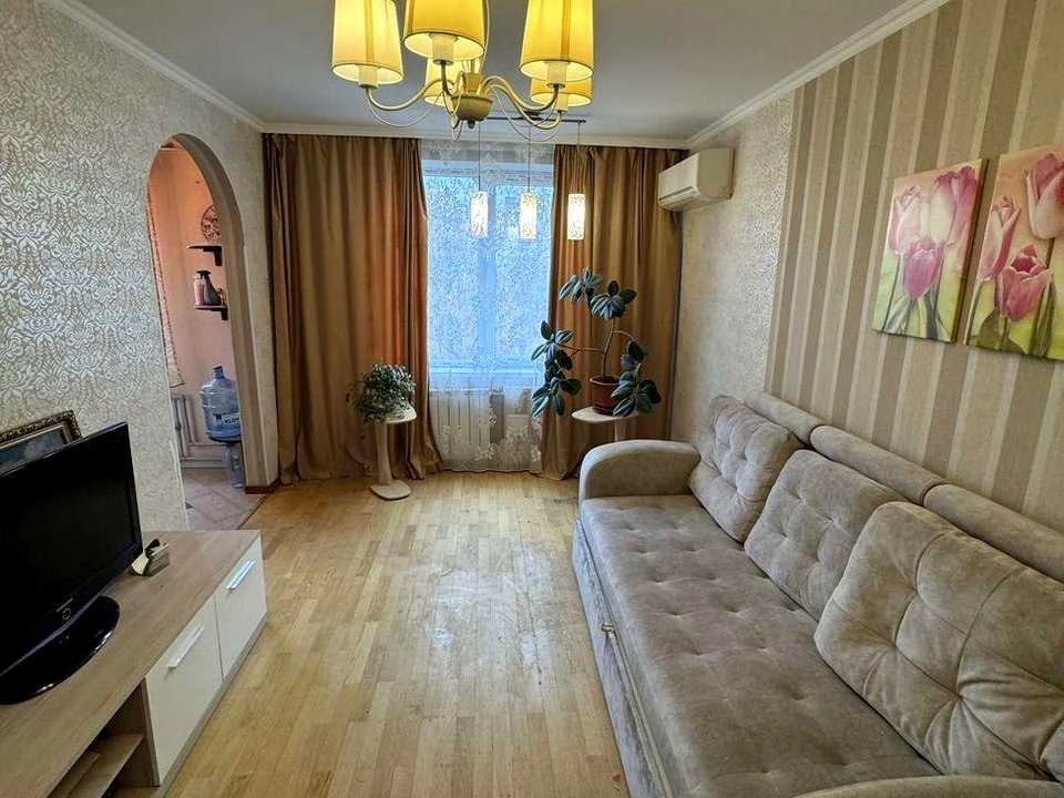 Apartment. Kharkiv, Neskorenykh St. (Heroes of Labor)