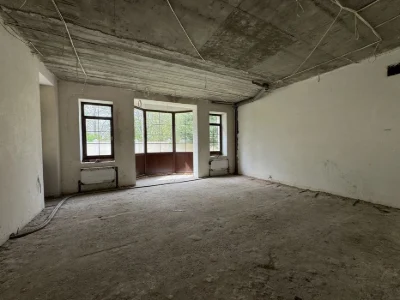 House for rent, 10 Fountain OASIS 414m2 — 7.8 acres of land WITHOUT r