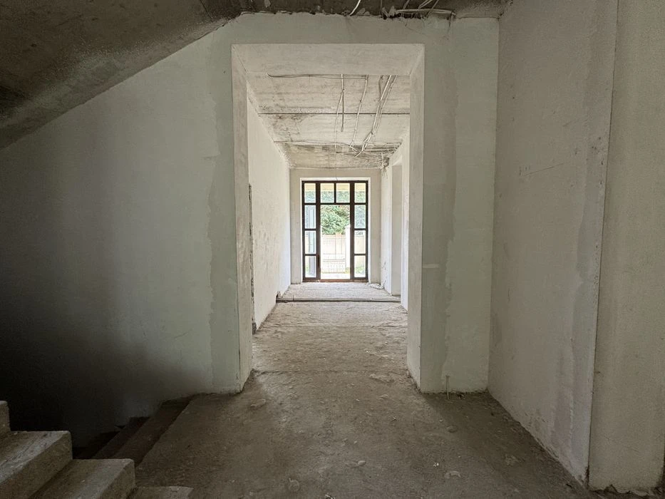 House for rent, 10 Fountain OASIS 414m2 — 7.8 acres of land WITHOUT r