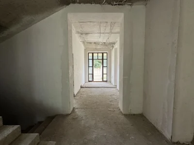 House for rent, 10 Fountain OASIS 414m2 — 7.8 acres of land WITHOUT r