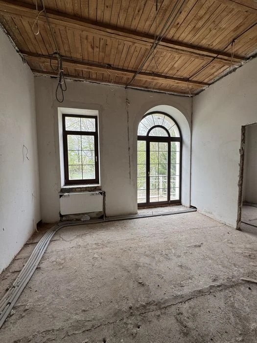 House for rent, 10 Fountain OASIS 414m2 — 7.8 acres of land WITHOUT r