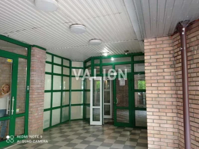 Three-level apartment for sale at 7b Nazarivska Street. Center.
