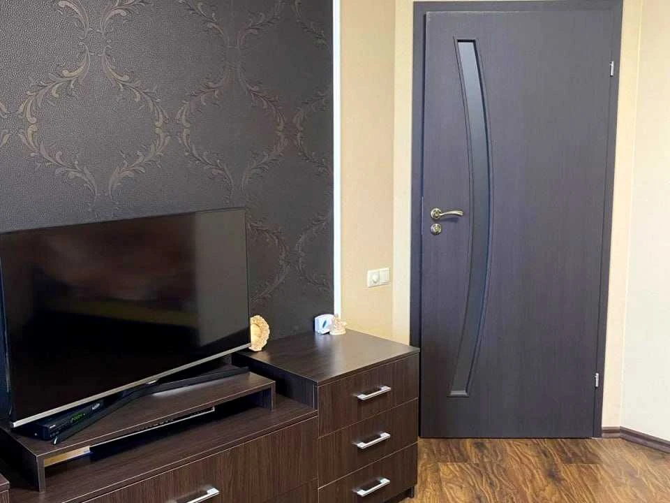 Apartment. Kharkiv, Academician Kurchatov Avenue.