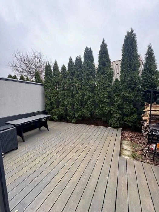 Designer renovated townhouse for sale! Joyful 92 Sherlock