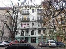 Когда локация - главный люкс: квартира в двух кварталах.