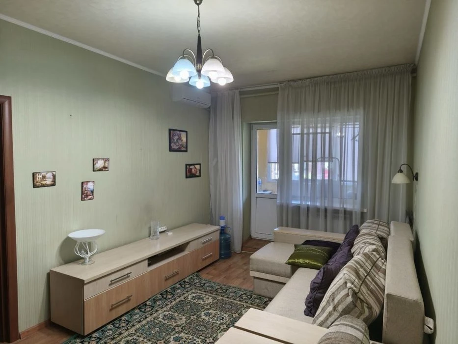 FIRST TIME!! 2-room apartment near the KhTZ metro station.