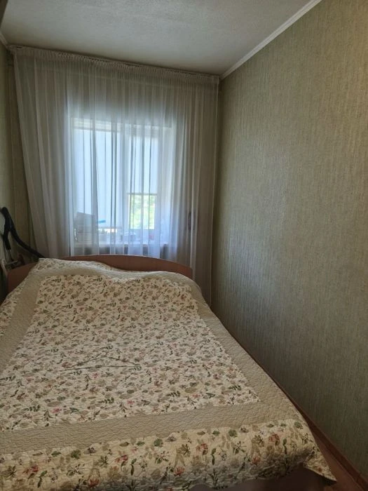FIRST TIME!! 2-room apartment near the KhTZ metro station.