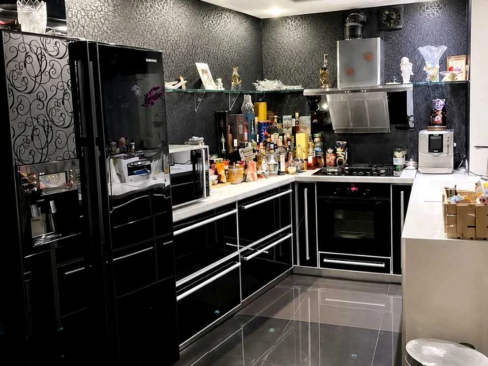 Apartment. Kharkiv, 23 Serpnya St.