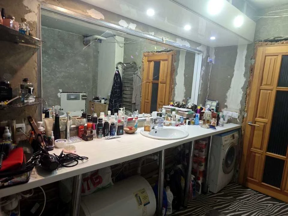 Apartment. Kharkiv, 23 Serpnya St.
