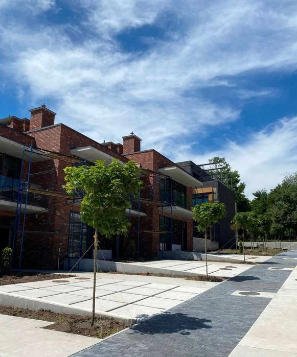 Apartment for sale 70m2 in the park in the FOREST HILL residential area.