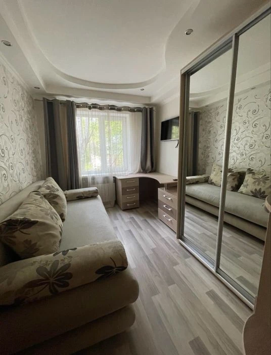 Продается 3-х комн. кв. в центре