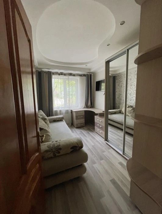 Продается 3-х комн. кв. в центре