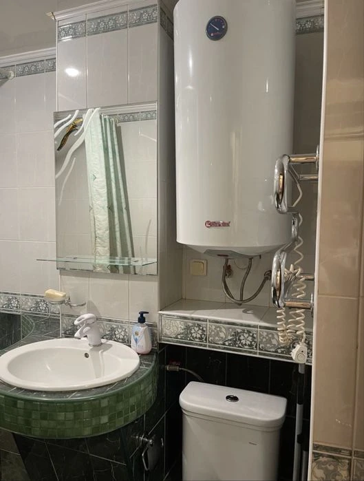 Продается 3-х комн. кв. в центре