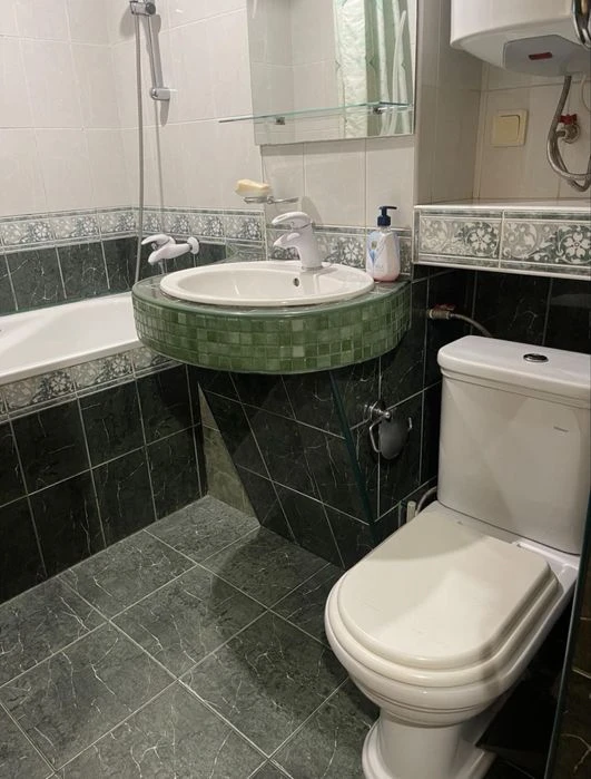 Продается 3-х комн. кв. в центре