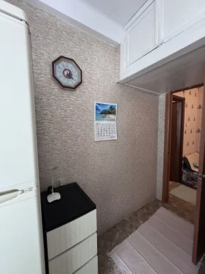 Продается 2 ком квартира в Бородинском р-не по улице Штурмов.