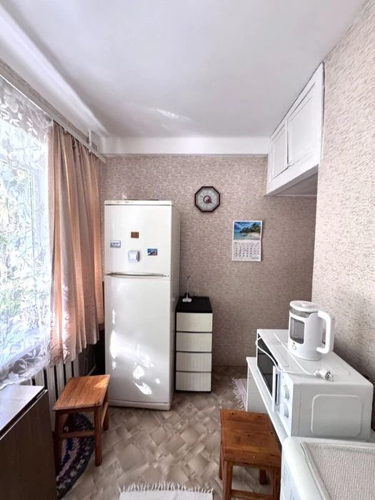 Продается 2 ком квартира в Бородинском р-не по улице Штурмов.