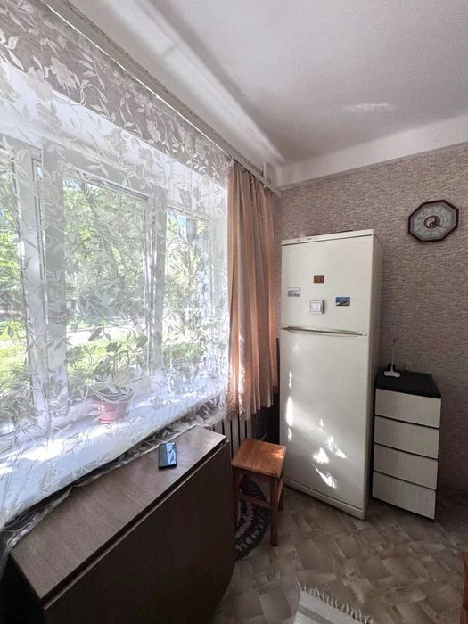 Продается 2 ком квартира в Бородинском р-не по улице Штурмов.