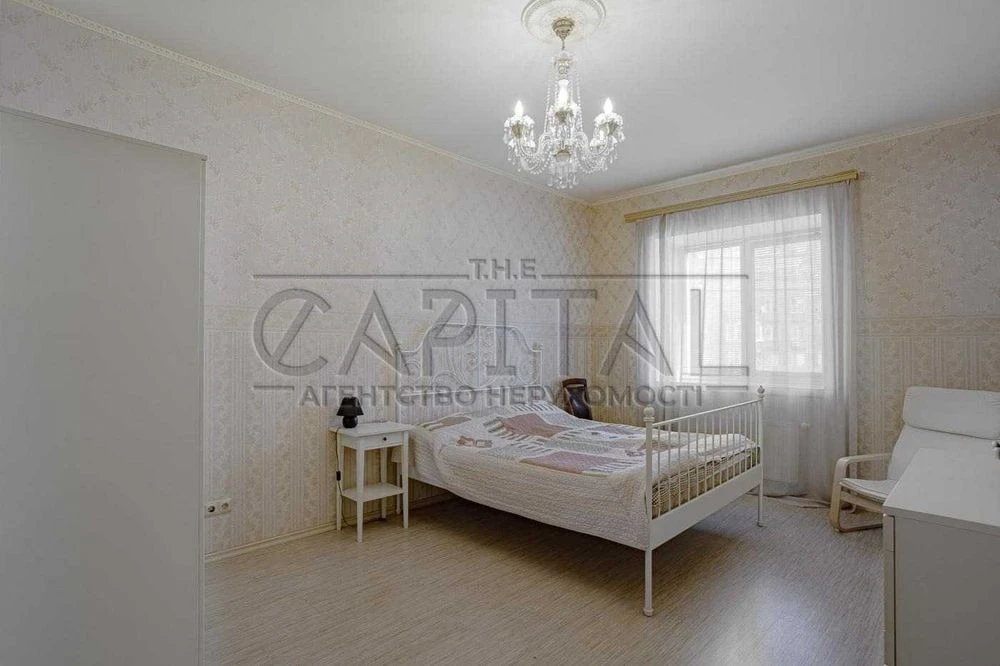 For sale / Apartment / 146 m2 / Shevchenkivskyi district / Chor st.