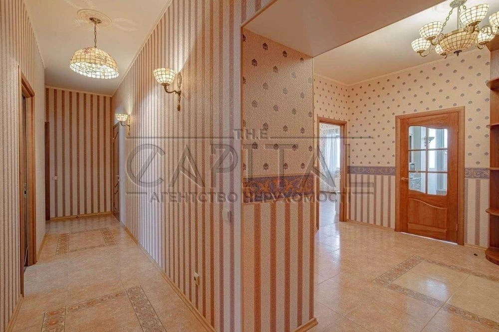 For sale / Apartment / 146 m2 / Shevchenkivskyi district / Chor st.