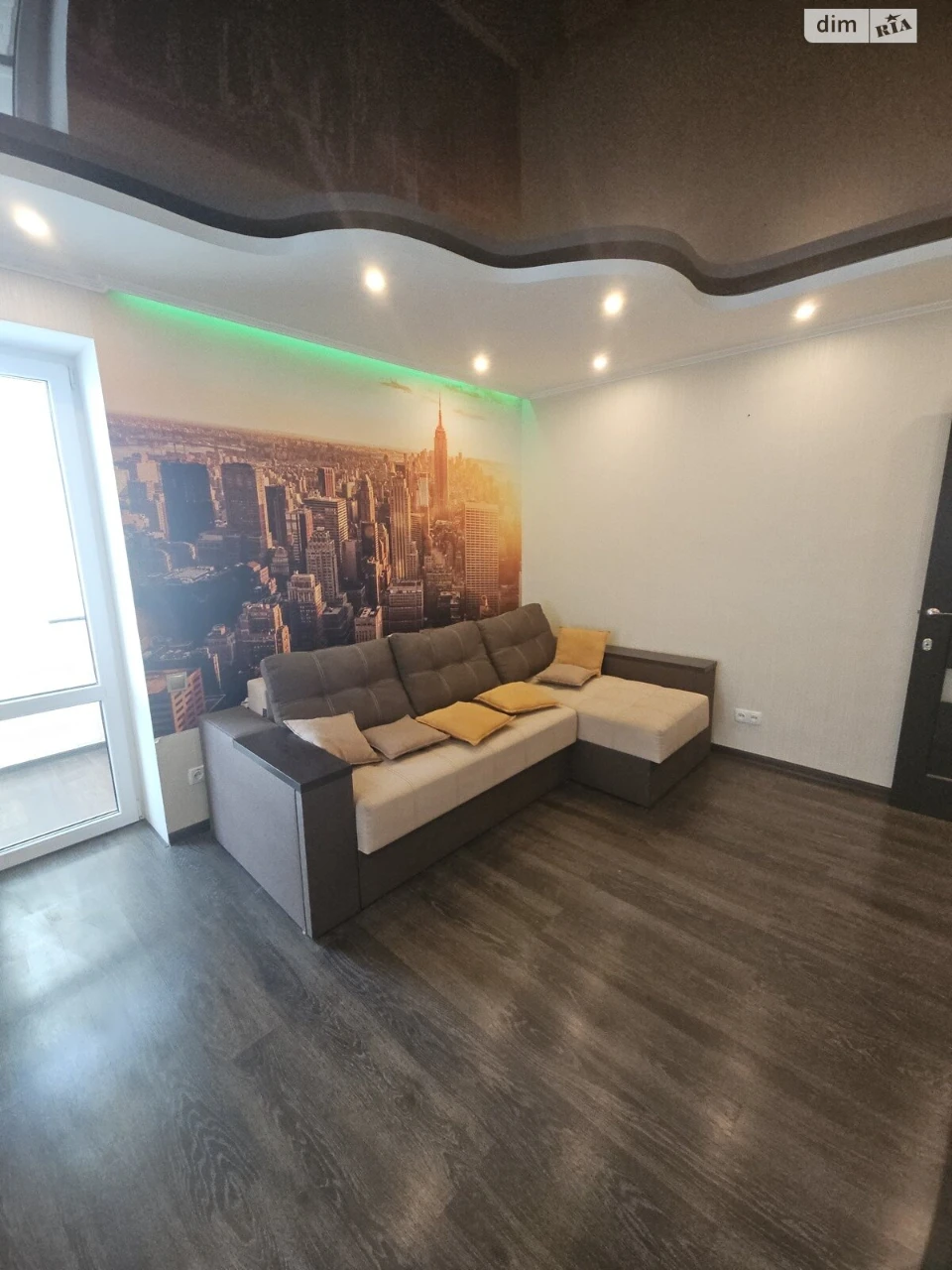 For sale Apartment Zalyutyne
