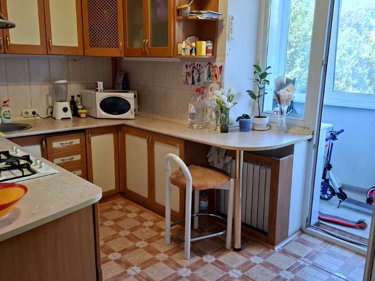 Квартира. Днепр, Соборная пл. (Октябрьская)