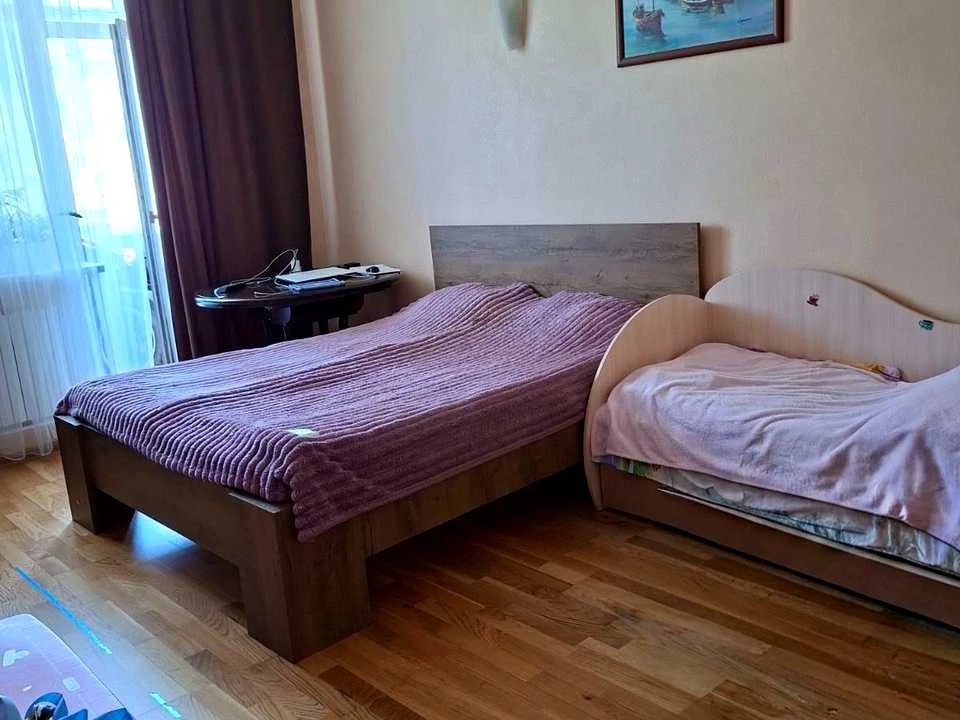 Квартира. Днепр, Соборная пл. (Октябрьская)