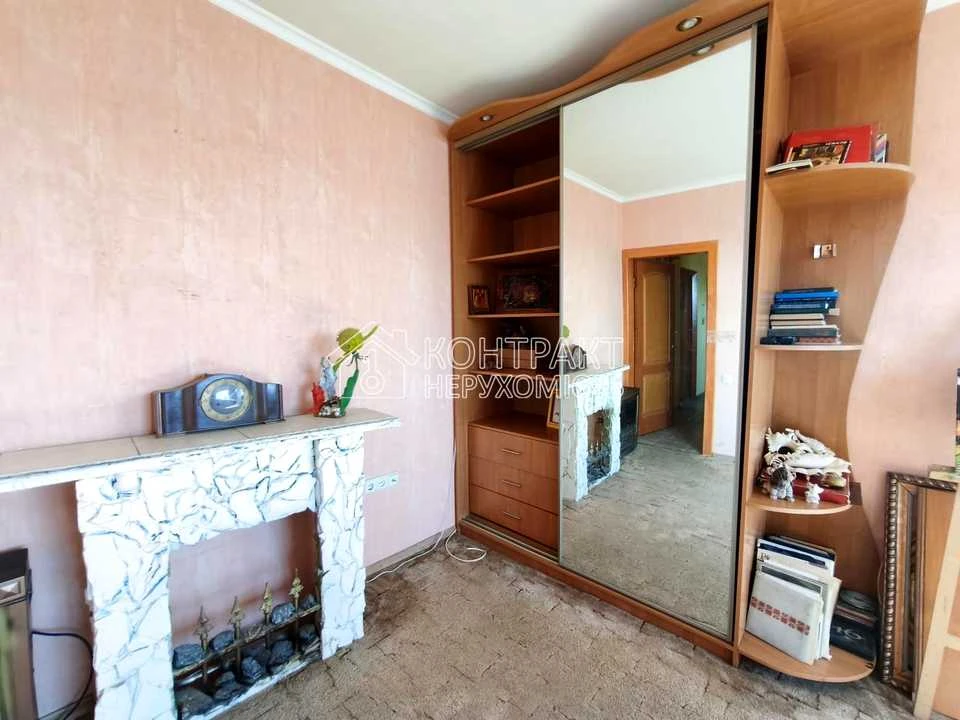 Apartment. Kharkiv, Nauky Ave. (Lenina)