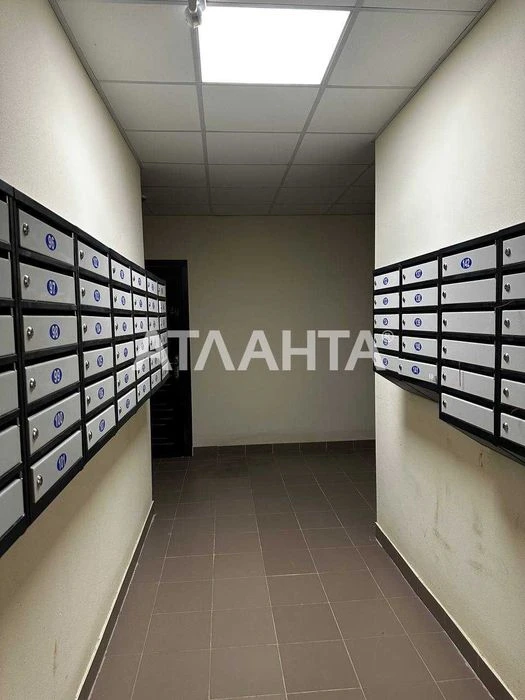 Продажа 1-ком квартиры на Заболотного/Сахарова. Новый дом сд