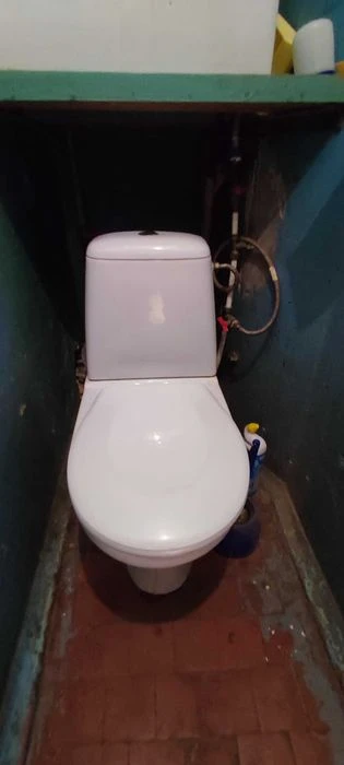 I am selling a 2-room apartment on the third floor in a residential condition.