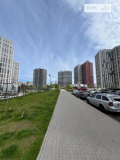 Продажа 3к квартиры 84.1 кв. м по ул. Александра Олеся 2В •