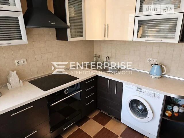 Sale of 1-room apartment 36 sq. m. on Panteleimon Kulisha Street 11 •