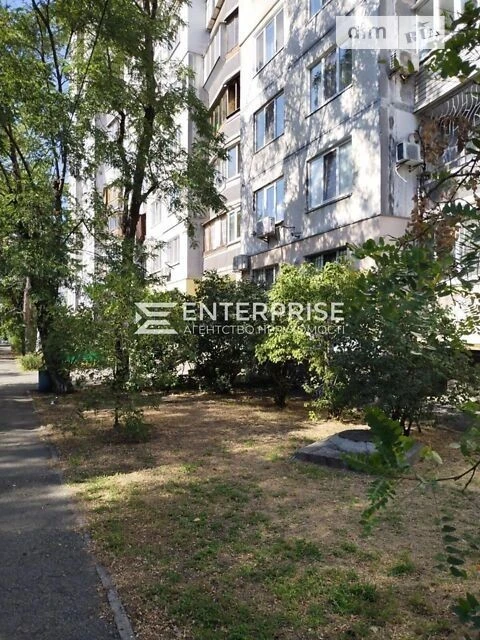 Sale of 1-room apartment 36 sq. m. on Panteleimon Kulisha Street 11 •