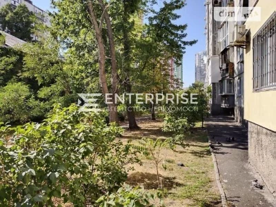 Sale of 1-room apartment 36 sq. m. on Panteleimon Kulisha Street 11 •