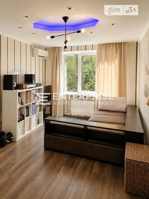 Sale of 1-room apartment 36 sq. m. on Panteleimon Kulisha Street 11 •