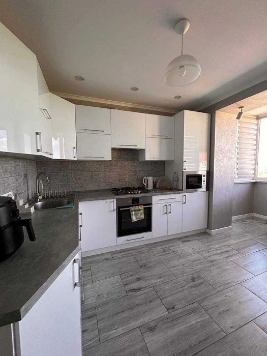 2-room apartment with a storage room in a habitable new building on Mazepy