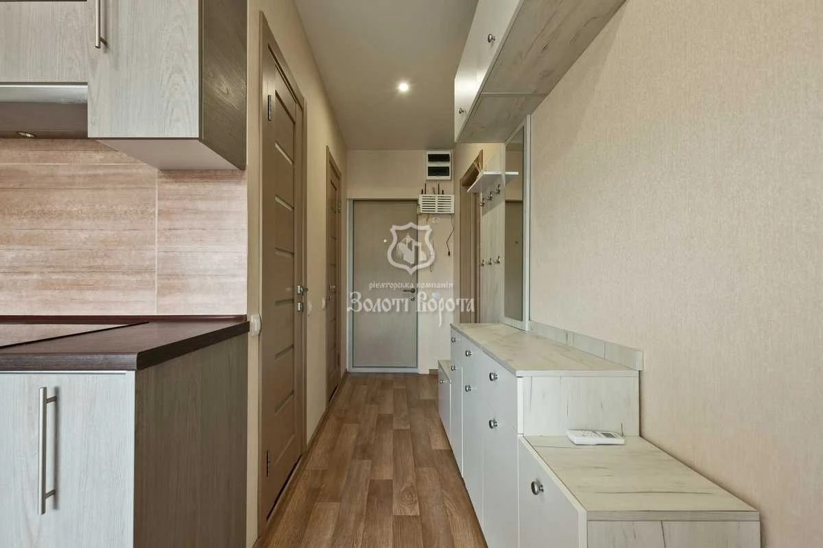 1-room apartment for sale 38.3 m², Petra Hryhorenka Avenue.