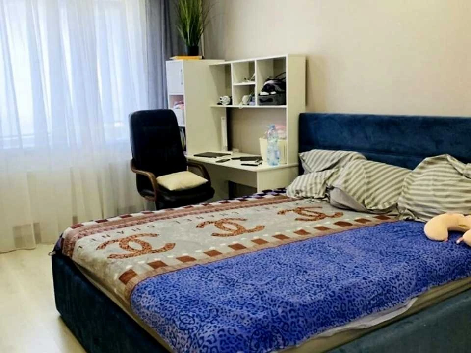 Apartment. Kharkiv, Peremohy Avenue.