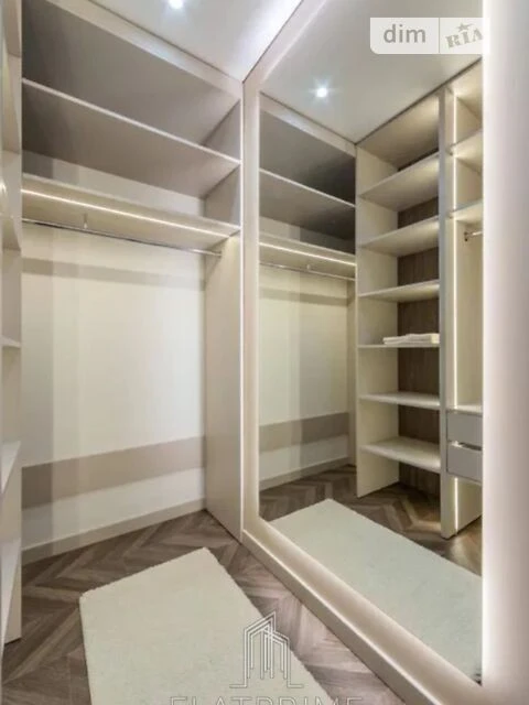 Sale of 2-room apartment 61 sq. m. on Mykhaylo Maksimovicha st. 24 •