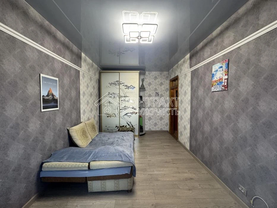 For sale 2-room apartment Sportivna Zahisnykov Fesenkivska Metalis