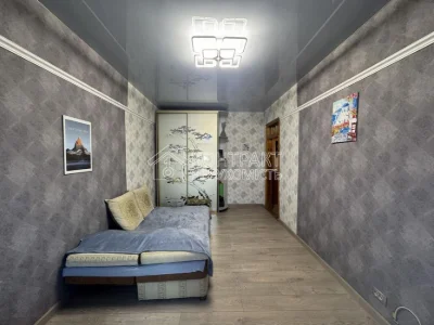 For sale 2-room apartment Sportivna Zahisnykov Fesenkivska Metalis