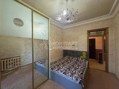 For sale 2-room apartment Sportivna Zahisnykov Fesenkivska Metalis