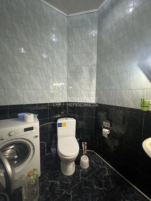 For sale 2-room apartment Sportivna Zahisnykov Fesenkivska Metalis