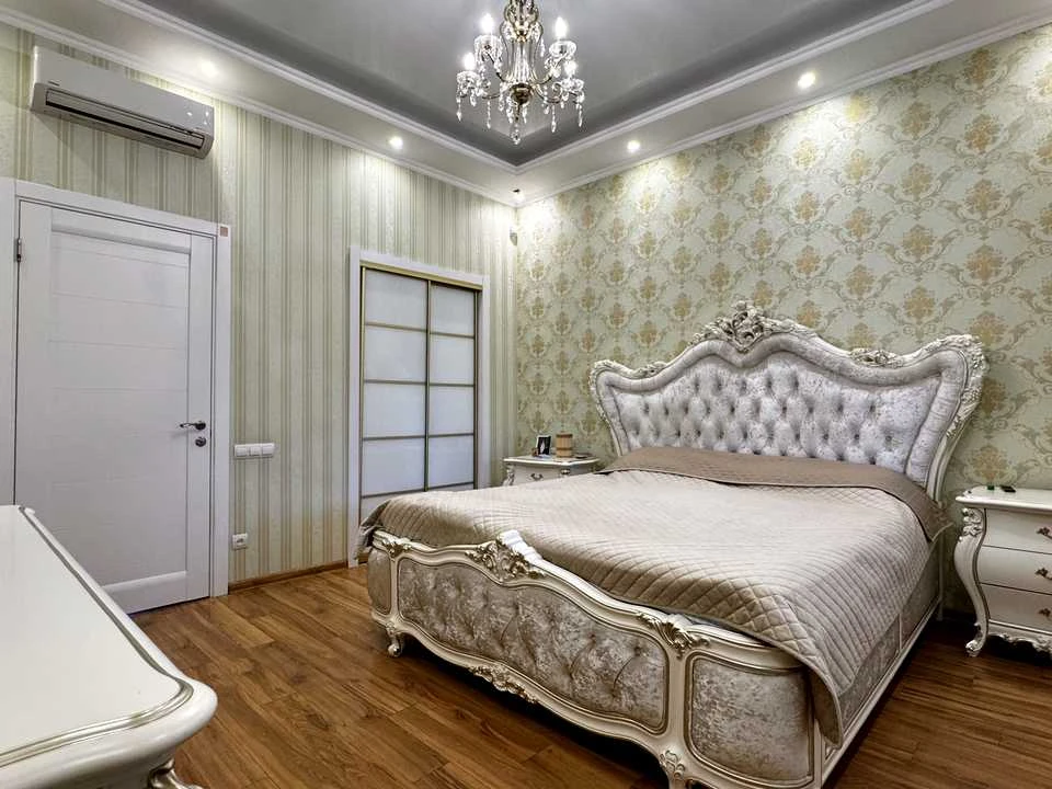 House. Zaporizhzhia, Slavyanska