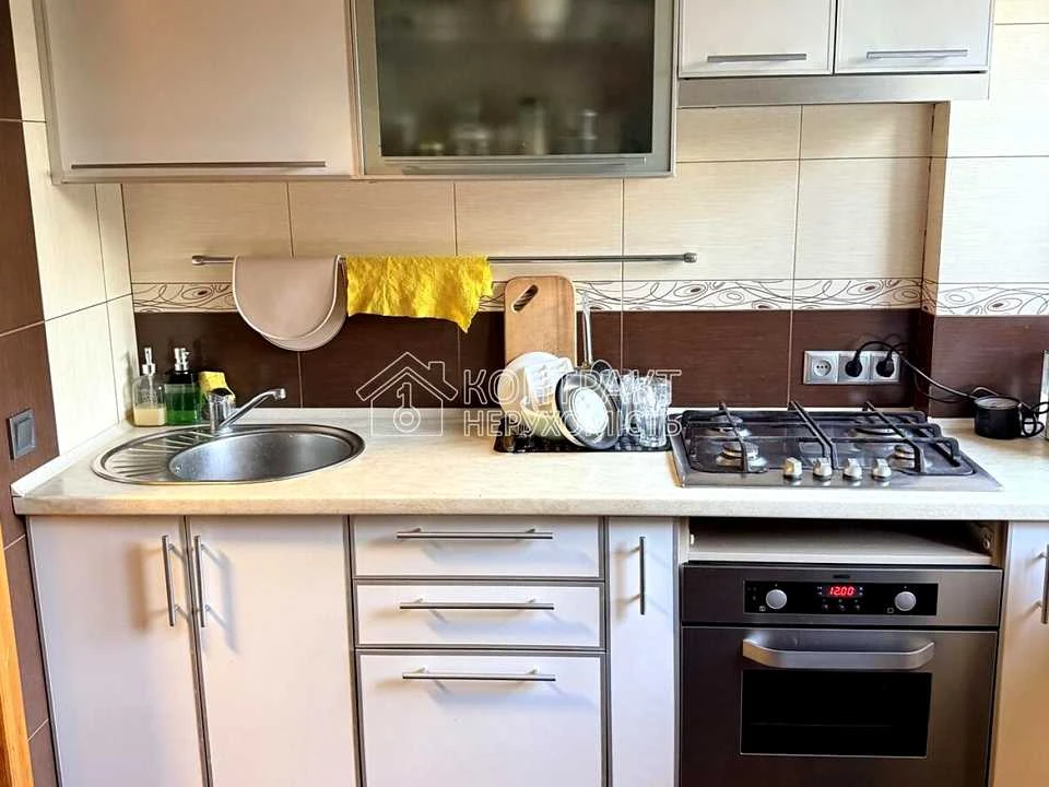 Apartment. Kharkiv, Bayrona Avenue.