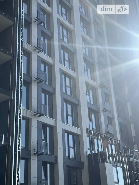 Sale of 3-room apartment 101.4 sq. m on Zaliznychne highway 45A, apt. 1