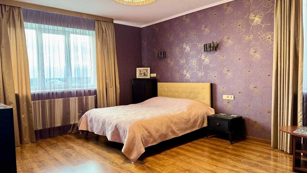 (5) продам 2к квартиру на ул. Майбороды 9081