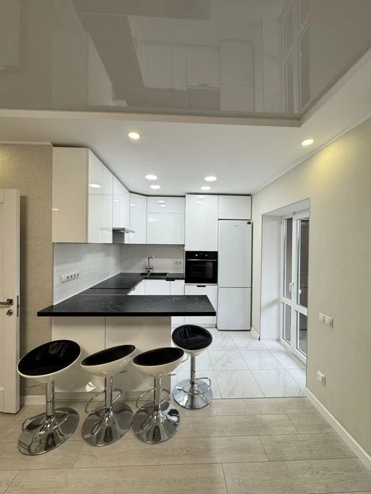 For sale 2-room apartment Vyshenka with a terrace, renovated, Zelena Street