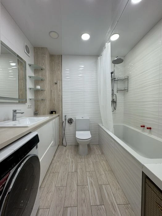For sale 2-room apartment Vyshenka with a terrace, renovated, Zelena Street