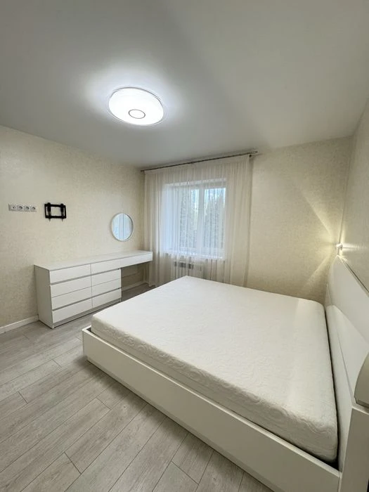 For sale 2-room apartment Vyshenka with a terrace, renovated, Zelena Street